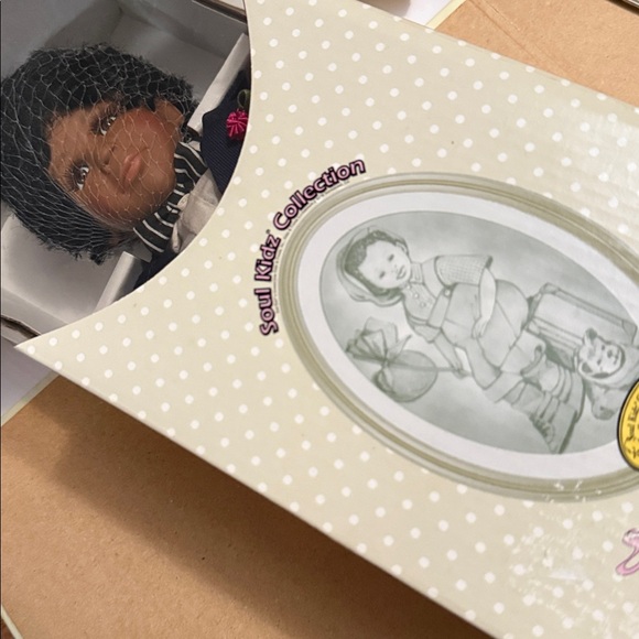 π¬π«π¬β’ Paradise Galleries x Soul Kidz x Collection Vibesβ¦ - Picture 2 of 12